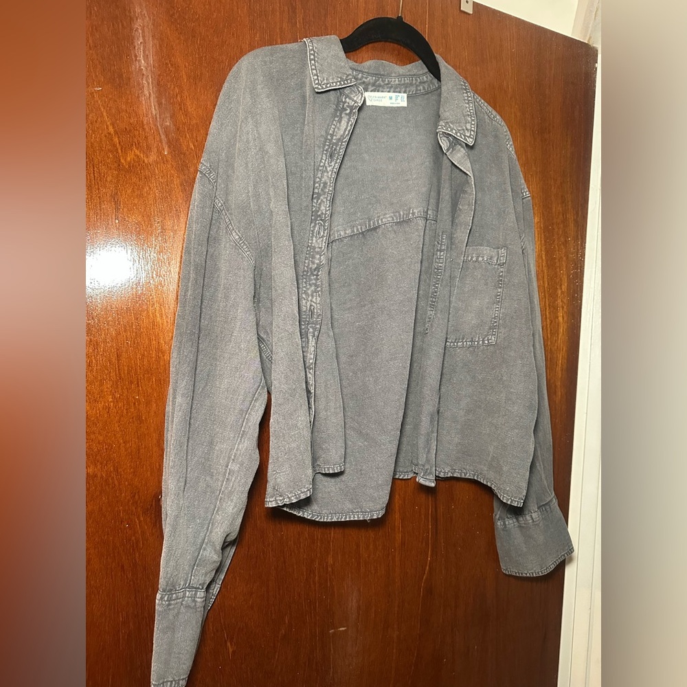 Washed Gray Button-Front Cropped Shirt